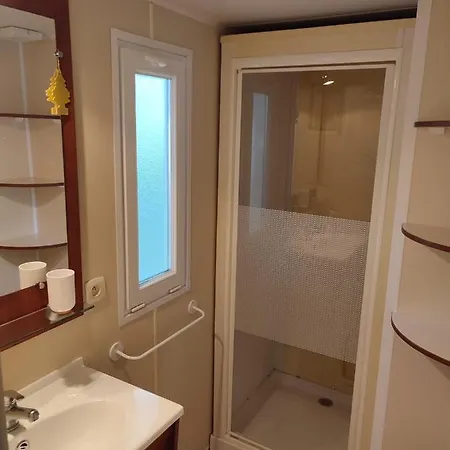 Mobil Home Privilege Canal De Nantes A Brest Guenrouet Buitenkant foto